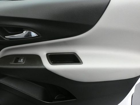 Used 2023 Chevrolet Equinox LT w/ Driver Convenience Package image 28