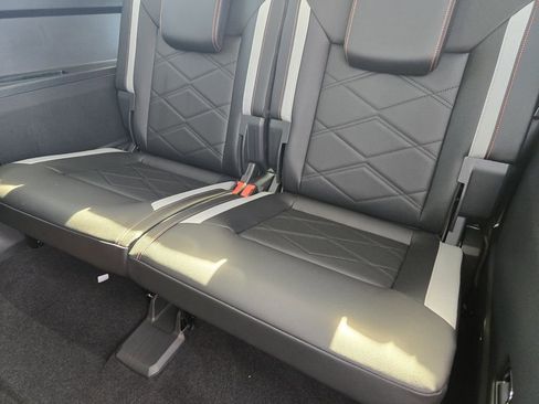 New 2026 Volkswagen Atlas Peak Edition AWD/4WD image 22