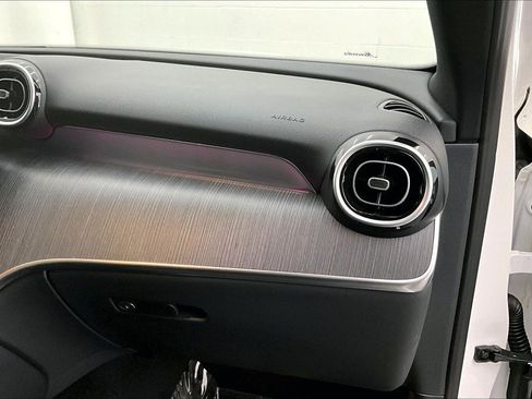 Used 2026 Mercedes-Benz GLC 300 image 20