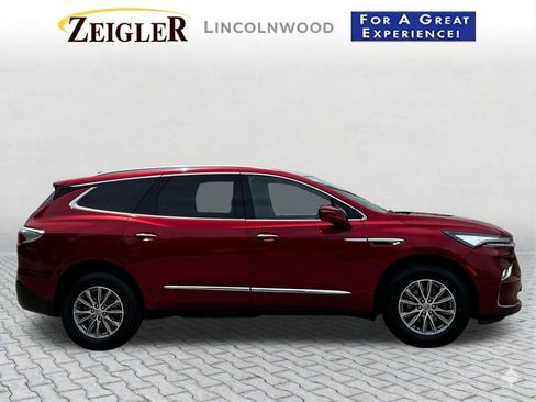 Used 2024 Buick Enclave Premium AWD/4WD image 7