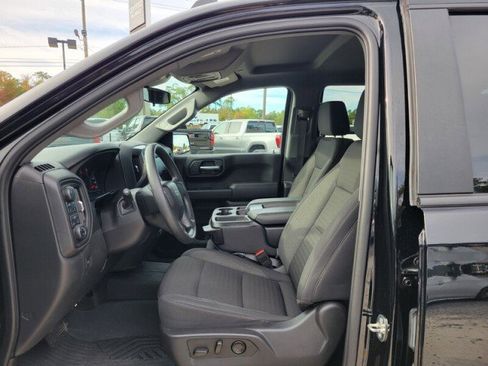 Used 2023 Chevrolet Silverado 1500 Custom Trail Boss w/ LPO, Dark Essentials Package image 10