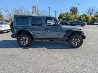 New 2026 Jeep Wrangler Unlimited Rubicon w/ Technology Group