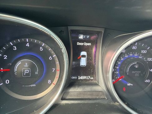Used 2014 Hyundai Santa Fe Sport w/ Technology Package 04 AWD/4WD image 8