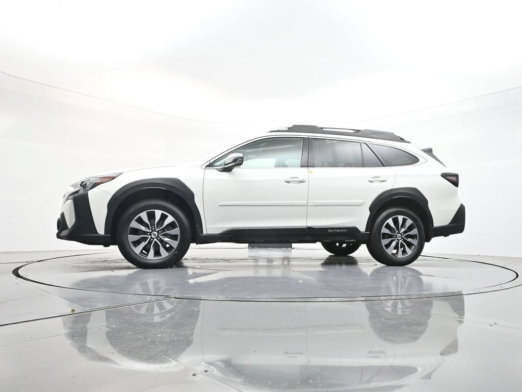 Used 2025 Subaru Outback Touring XT AWD/4WD image 38