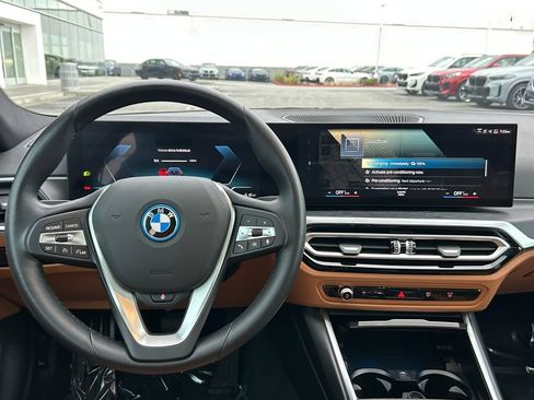 Used 2023 BMW i4 eDrive40 w/ Premium Package RWD image 17
