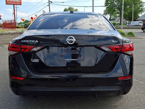 Used 2023 Nissan Sentra SV w/ SV Premium Package FWD image 5