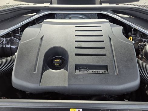 Used 2023 Land Rover Range Rover SE image 41