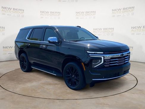 Used 2025 Chevrolet Tahoe Premier AWD/4WD image 7