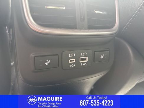 Used 2025 Subaru Legacy Limited AWD/4WD image 31