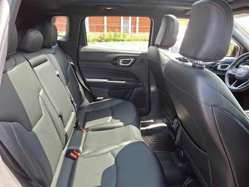 Used 2022 Jeep Compass High Altitude image 14