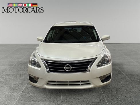 Used 2014 Nissan Altima 2.5 SV image 8