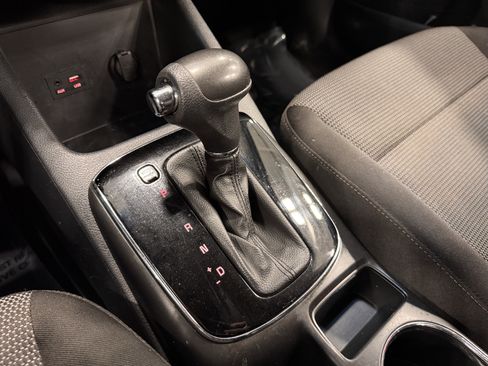 Used 2018 Kia Forte LX image 9