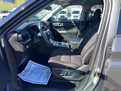 Used 2022 Ford Explorer XLT AWD/4WD image 14
