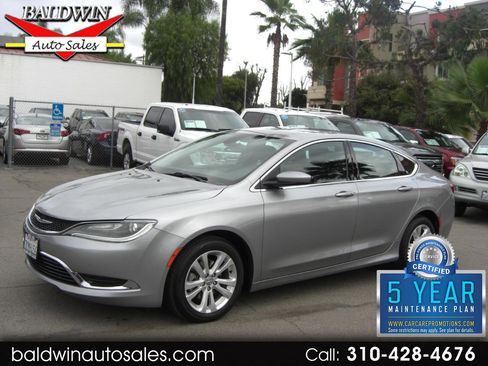 Used 2015 Chrysler 200 Limited image 1