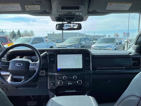 Used 2024 Ford F350 Lariat image 26