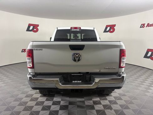 Used 2024 RAM 2500 Tradesman w/ Chrome Appearance Group AWD/4WD image 5