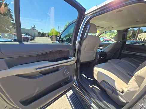 Used 2021 Ford Expedition Max Limited AWD/4WD image 15