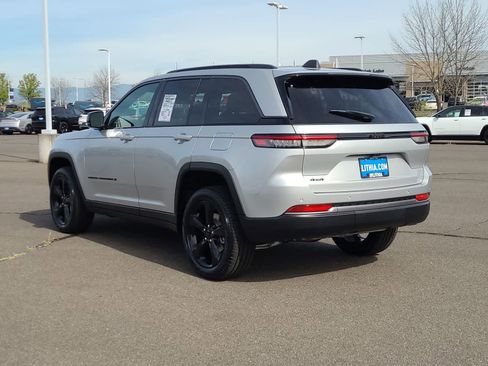 New 2026 Jeep Grand Cherokee Limited AWD/4WD image 12