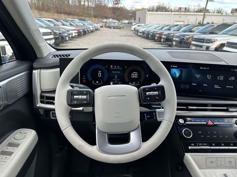 New 2026 Hyundai Santa Fe SE image 9