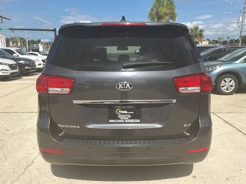 Used 2016 Kia Sedona EX FWD image 5