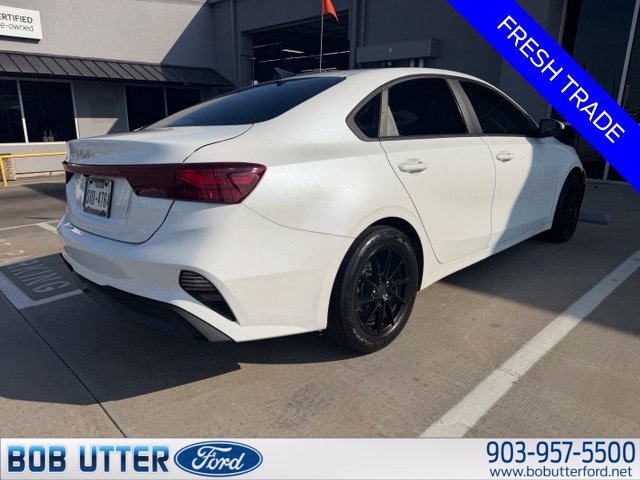Used 2023 Kia Forte LXS FWD image 3