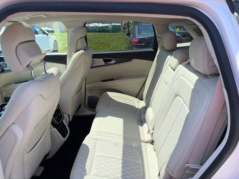 Used 2019 Lincoln Nautilus Black Label w/ Cargo Utility Package AWD/4WD image 19