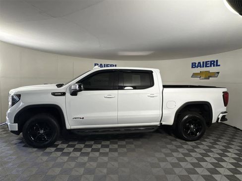 Used 2022 GMC Sierra 1500 AT4 w/ AT4 Preferred Package image 2
