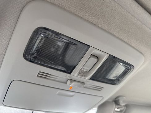 Used 2015 Subaru Forester 2.5i Premium w/ All-Weather Package image 17