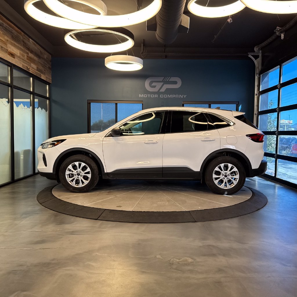Used 2024 Ford Escape Active AWD/4WD image 6