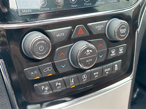 Used 2020 Jeep Grand Cherokee Summit w/ Platinum Series Group AWD/4WD image 16