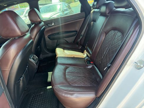 Used 2019 Kia Optima SX FWD image 16