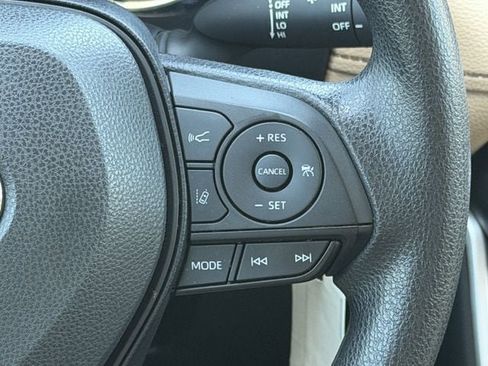 Certified 2024 Toyota RAV4 LE AWD/4WD image 15