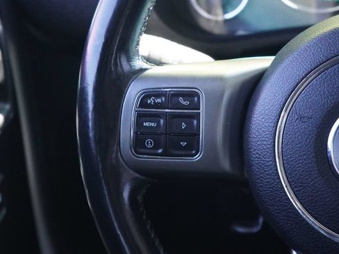 Used 2018 Jeep Wrangler Unlimited Sahara AWD/4WD image 15