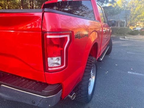 Used 2017 Ford F150 XLT w/ Equipment Group 302A Luxury image 6