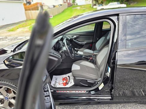 Used 2018 Ford Focus ST FWD image 24