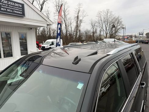 Used 2015 Cadillac Escalade ESV Luxury image 70