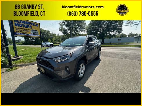 Used 2019 Toyota RAV4 XLE w/ Convenience Package AWD/4WD image 1
