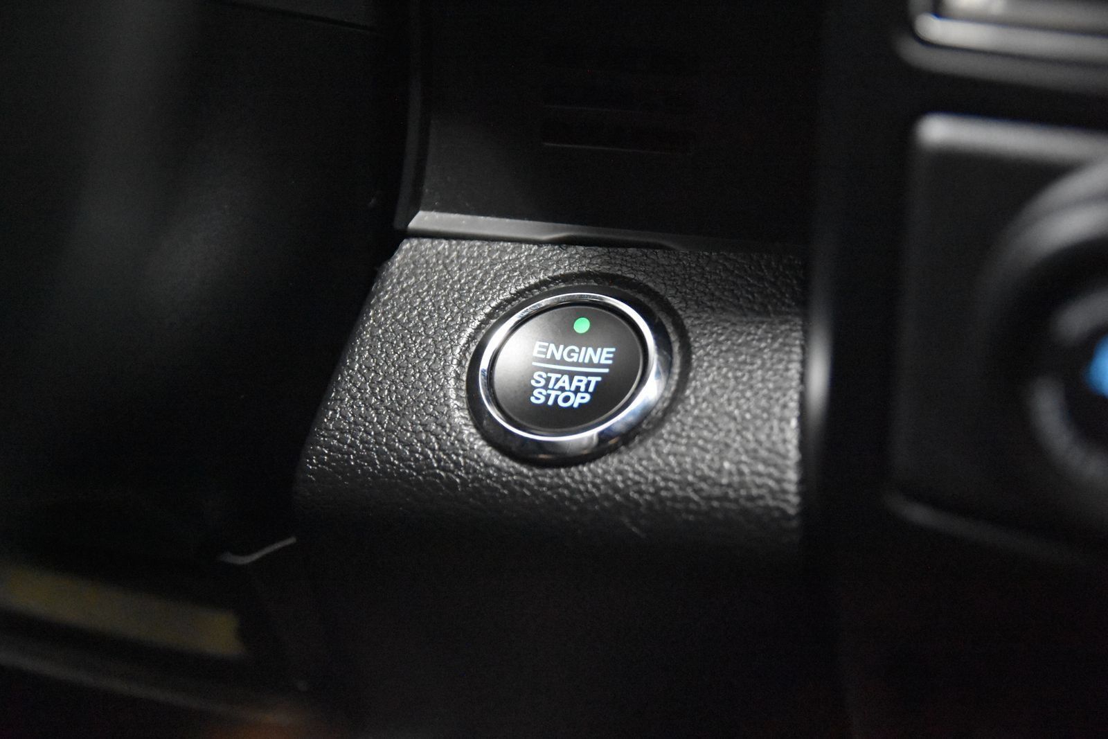 Used 2020 Ford Expedition XL AWD/4WD image 26