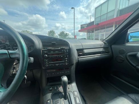 Used 1999 BMW 323i Convertible RWD image 11