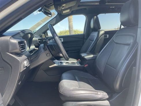 Used 2020 Ford Explorer Limited w/ Class III Trailer Tow Package AWD/4WD image 19
