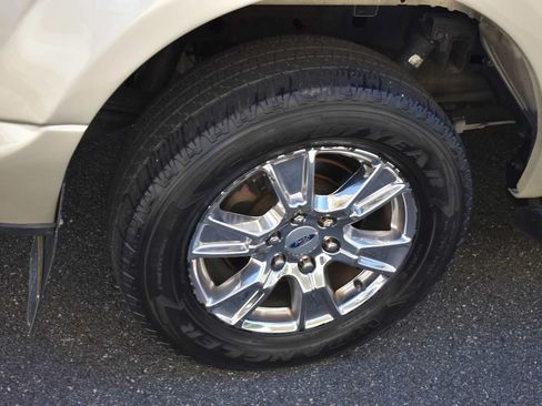 Used 2017 Ford F150 XLT w/ Equipment Group 302A Luxury RWD image 34