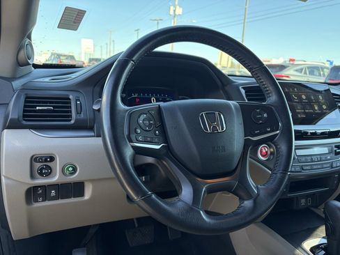 Used 2020 Honda Pilot EX-L image 11