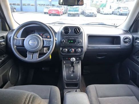 Used 2014 Jeep Patriot Sport w/ Power Value Group image 11