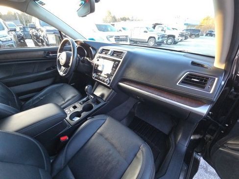 Used 2019 Subaru Outback 2.5i Limited image 27