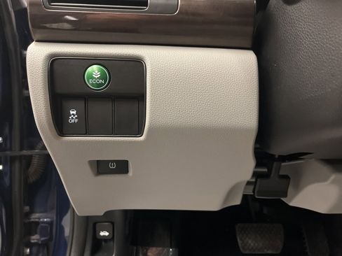 Used 2016 Honda Accord EX-L image 12