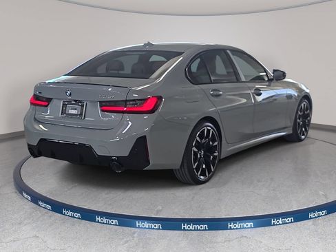 New 2026 BMW 330i xDrive Sedan w/ M Sport Package AWD/4WD image 4
