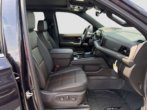 New 2026 Chevrolet Tahoe High Country AWD/4WD image 18