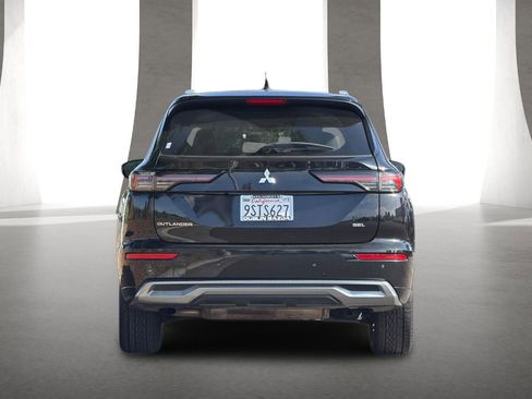 Used 2025 Mitsubishi Outlander SEL FWD image 5