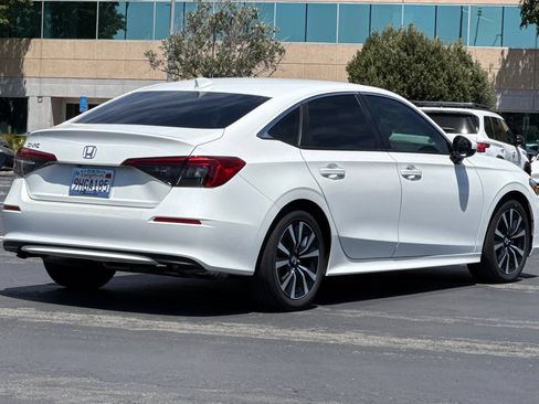Used 2023 Honda Civic EX image 4