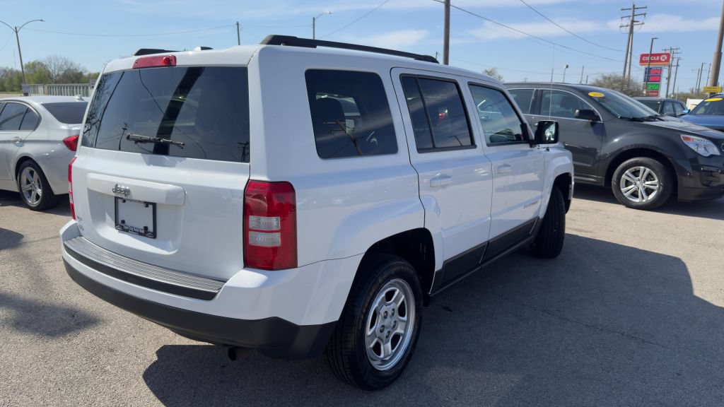 Used 2017 Jeep Patriot Sport w/ Power Value Group FWD image 7